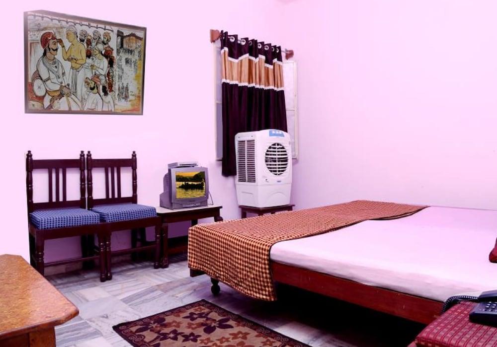 Super Oyo Flagship 72253 Jai Maa Palace Hotel Jaipur Eksteriør bilde